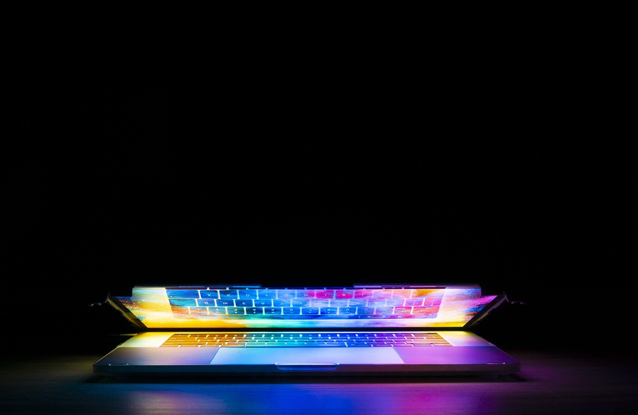 Keyboard, computer, technology — Softwares that offer high quality security