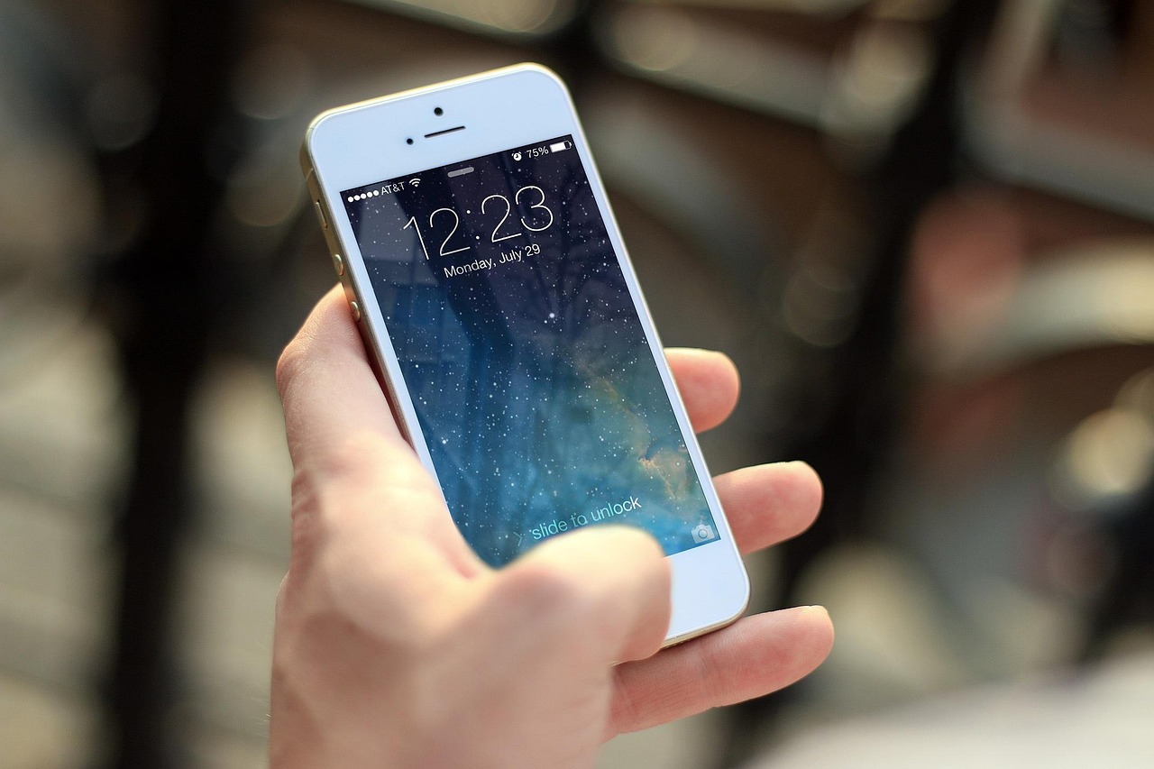 Iphone, smartphone, apps — Why Let Experts Like Website Designer Reading Create Your Web Designing Projects